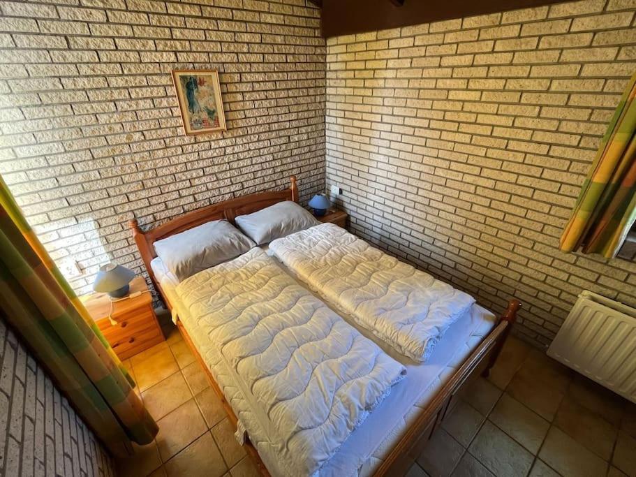 Knusse Bungalow Op Groen Park! 奥德多普 外观 照片