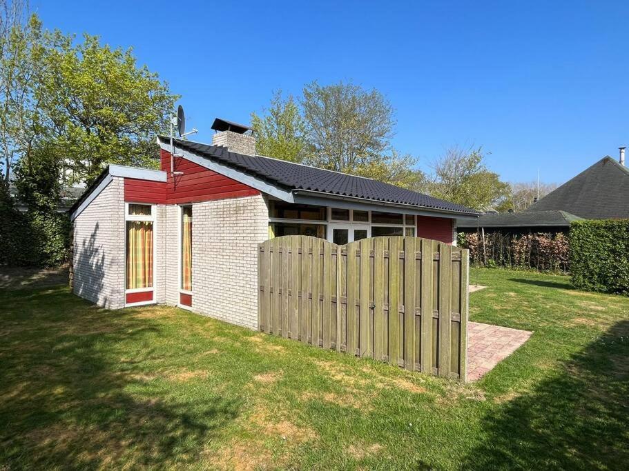 Knusse Bungalow Op Groen Park! 奥德多普 外观 照片